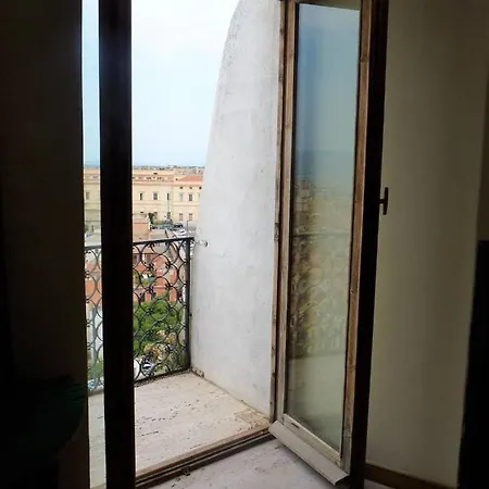 A Laura Lazzaroti Cagliari